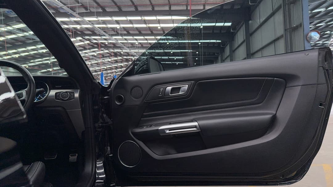 2022 Ford Mustang Gt 5.0 V8, Automatic, 27304 km, Speaker View