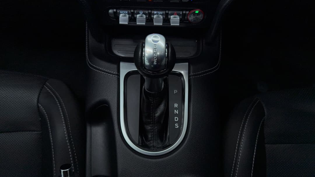 2022 Ford Mustang Gt 5.0 V8, Automatic, 27304 km, Gear Lever 