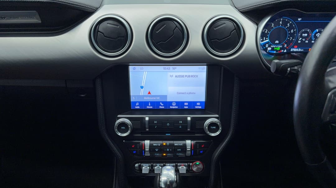2022 Ford Mustang Gt 5.0 V8, Automatic, 27304 km, Center Console
