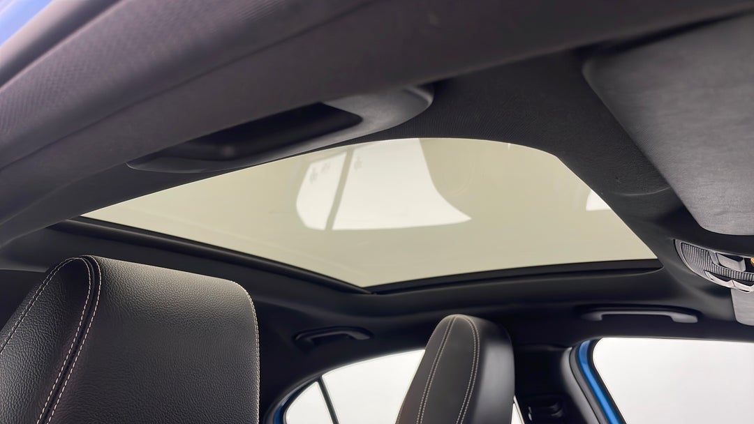 Interior Sunroof/Moonroof