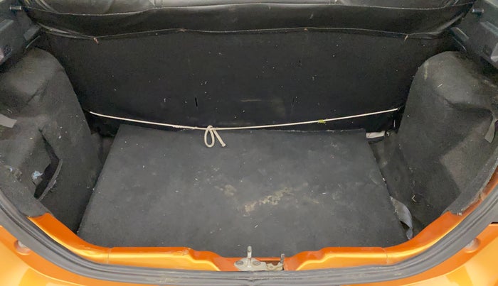 2018 Tata Tiago XT DIESEL, Diesel, Manual, 31,216 km, Boot Inside