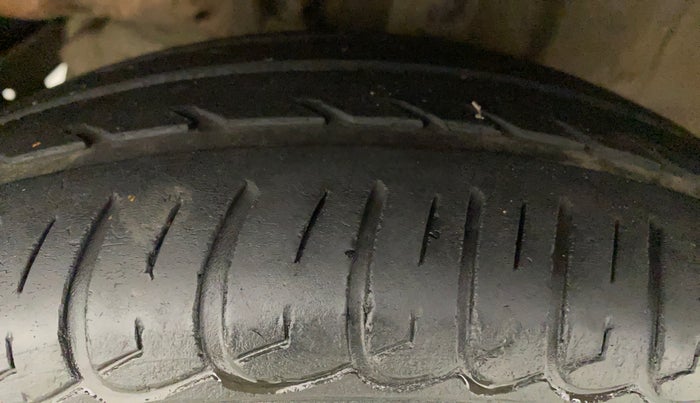 2018 Tata Tiago XT DIESEL, Diesel, Manual, 31,216 km, Left Front Tyre Tread