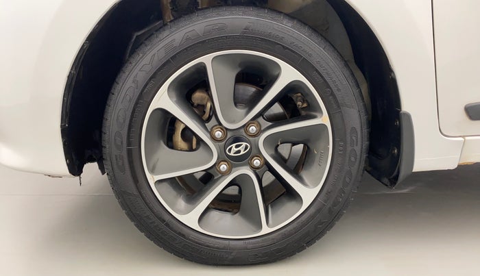 2017 Hyundai Grand i10 SPORTZ (O) 1.2 AT VTVT, Petrol, Automatic, 79,360 km, Left Front Wheel