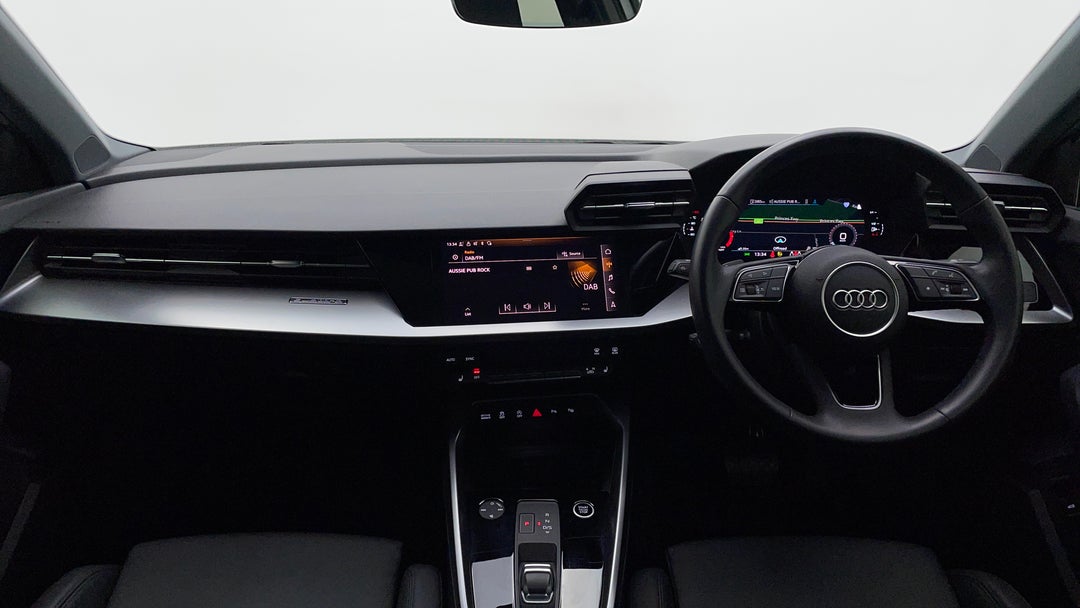 2023 Audi A3 40 Tfsi Quattro, Automatic, 11980 km, Dashboard View