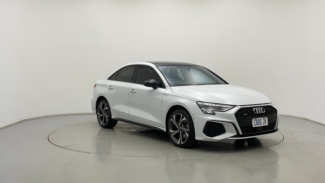 2023 Audi A3 40 Tfsi Quattro, Automatic, 11980 km, Right Front Diagonal (45- Degree) View