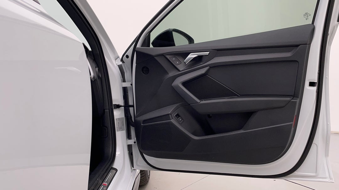 2023 Audi A3 40 Tfsi Quattro, Automatic, 11980 km, Speaker View