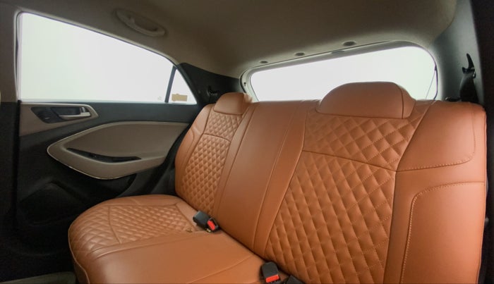 2018 Hyundai Elite i20 SPORTZ 1.2, Petrol, Manual, 21,870 km, Right Side Rear Door Cabin