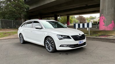2017 SKODA Superb 162 Tsi Automatic, 120k km Petrol Car