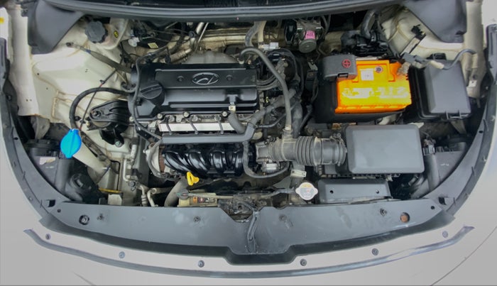 2015 Hyundai i20 Active 1.2 S, Petrol, Manual, 61,161 km, Engine Bonet View