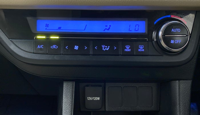 2014 Toyota Corolla Altis GL, Petrol, Manual, 88,767 km, Automatic Climate Control