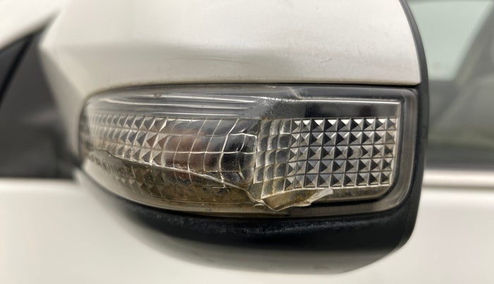 2014 Toyota Corolla Altis GL, Petrol, Manual, 88,767 km, Left rear-view mirror - Indicator light has minor damage