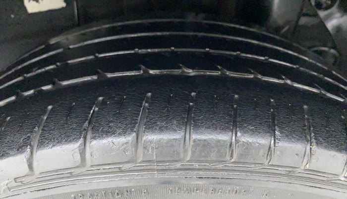 2015 Hyundai Elite i20 ASTA 1.4 CRDI, Diesel, Manual, 68,431 km, Left Rear Tyre Tread