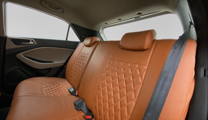 2015 Hyundai Elite i20 ASTA 1.4 CRDI, Diesel, Manual, 68,431 km, Right Side Rear Door Cabin