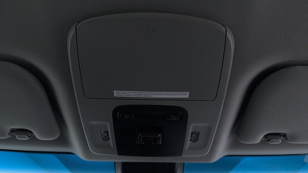 On-Roof Controls/Sunglass holder