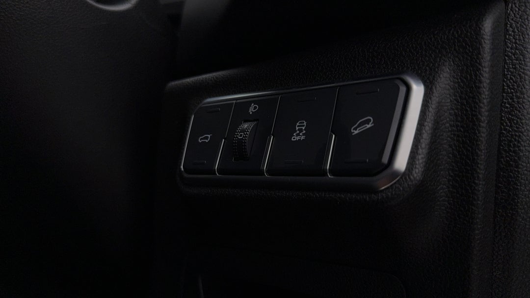 2022 GWM Haval H6 Ultra Awd, Automatic, 53380 km, Utility Switches/Buttons