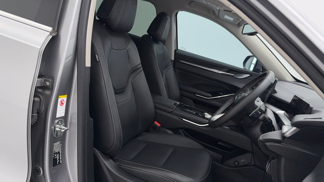 2022 GWM Haval H6 Ultra Awd, Automatic, 53380 km, Right Side Front Door Cabin View