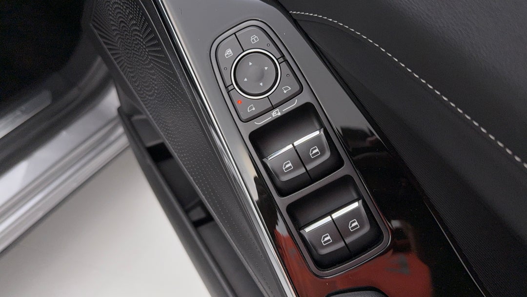 2022 GWM Haval H6 Ultra Awd, Automatic, 53380 km, Drivers Side Door Panel Controls