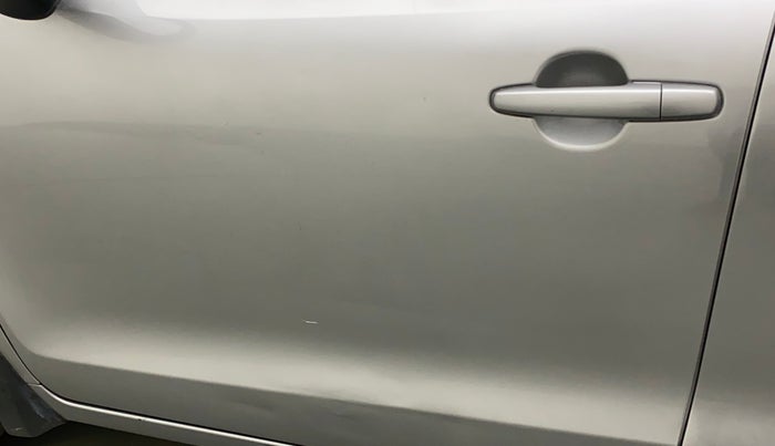 2017 Maruti Baleno DELTA PETROL 1.2, Petrol, Manual, 32,348 km, Front passenger door - Minor scratches