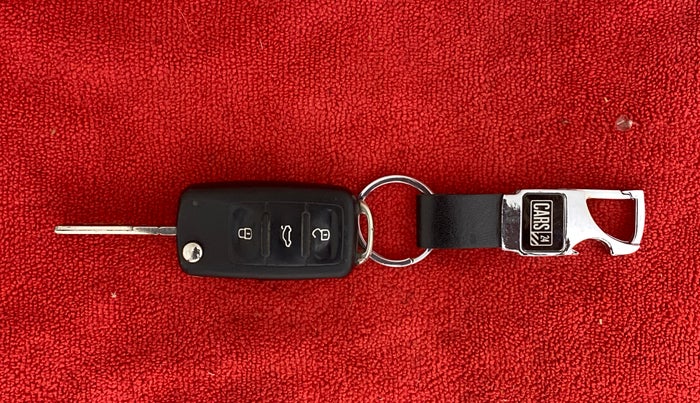 2015 Volkswagen Polo COMFORTLINE 1.5L, Diesel, Manual, 83,662 km, Key Close Up