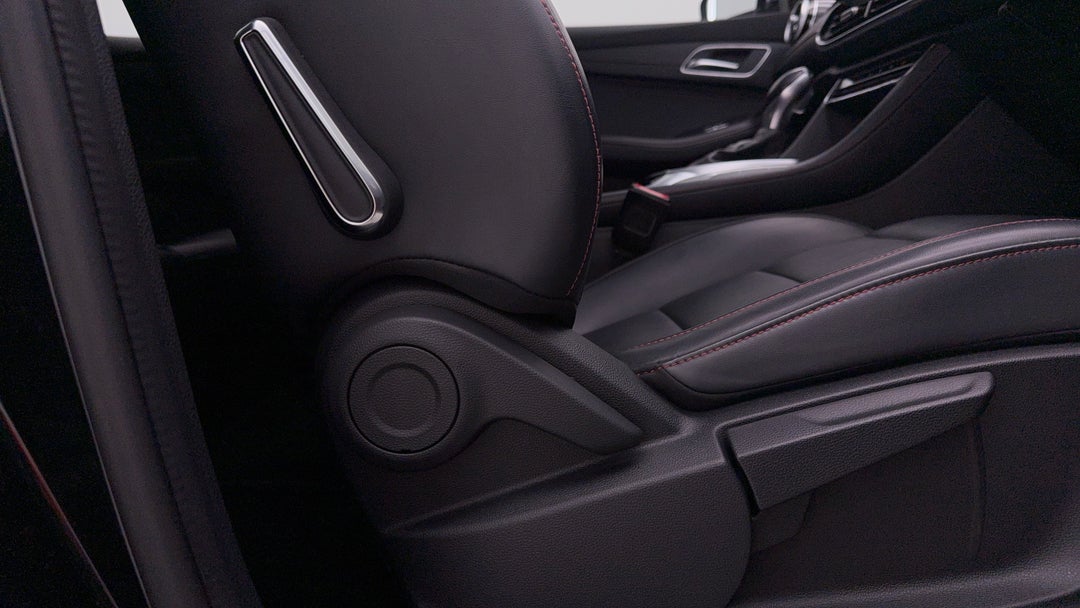 2019 MG HS Vibe, Automatic, 76552 km, Drivers Side Adjustment Panel