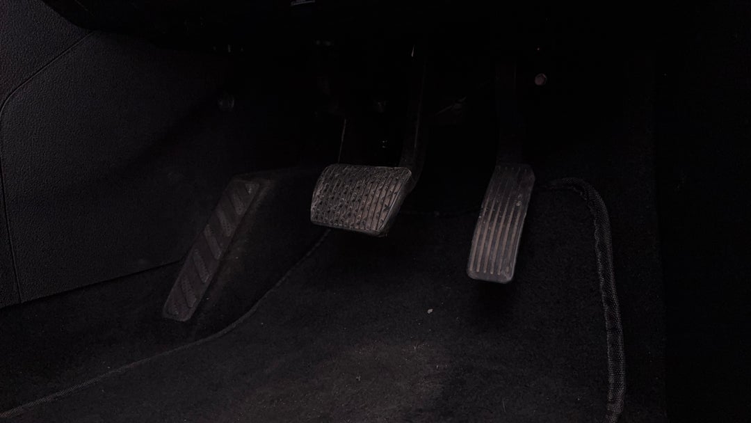 2019 MG HS Vibe, Automatic, 76552 km, Pedals and Footmat