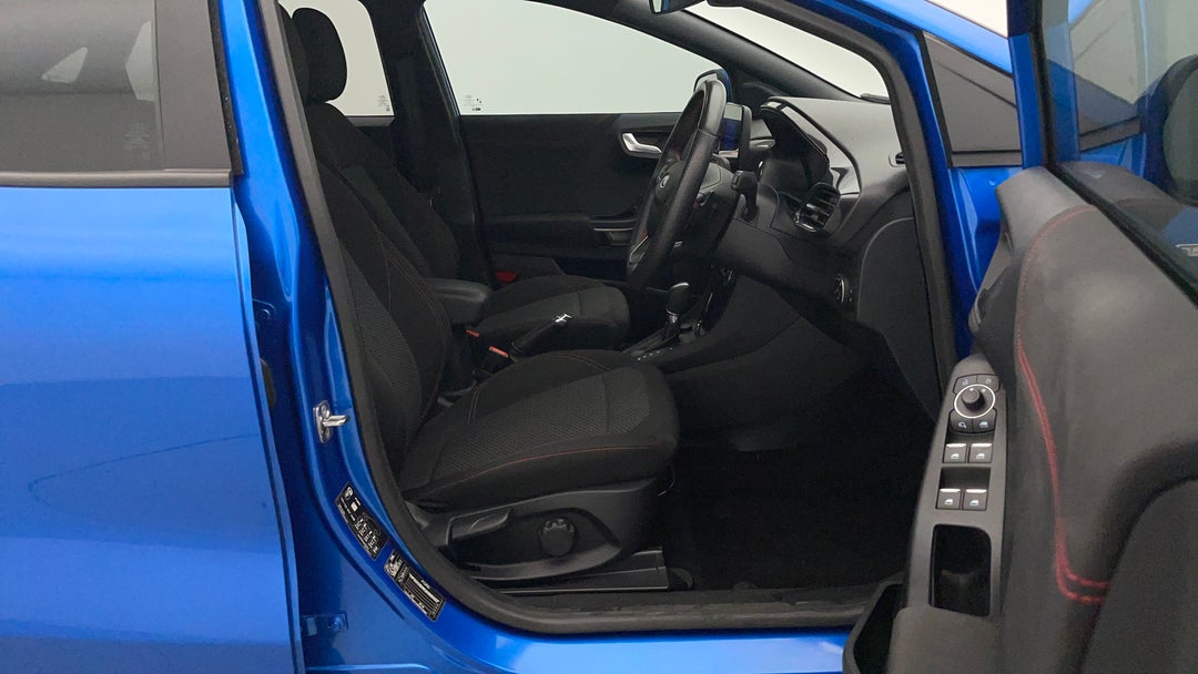 2022 Ford Puma St-line, Automatic, 47506 km, Right Side Front Door Cabin View