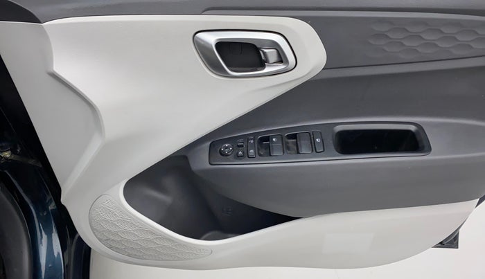 2021 Hyundai GRAND I10 NIOS SPORTZ 1.2 KAPPA VTVT CNG, CNG, Manual, 48,042 km, Driver Side Door Panels Control