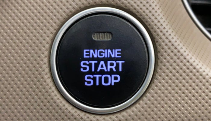 2013 Hyundai Grand i10 SPORTZ 1.1 CRDI, Diesel, Manual, 50,869 km, Keyless Start/ Stop Button