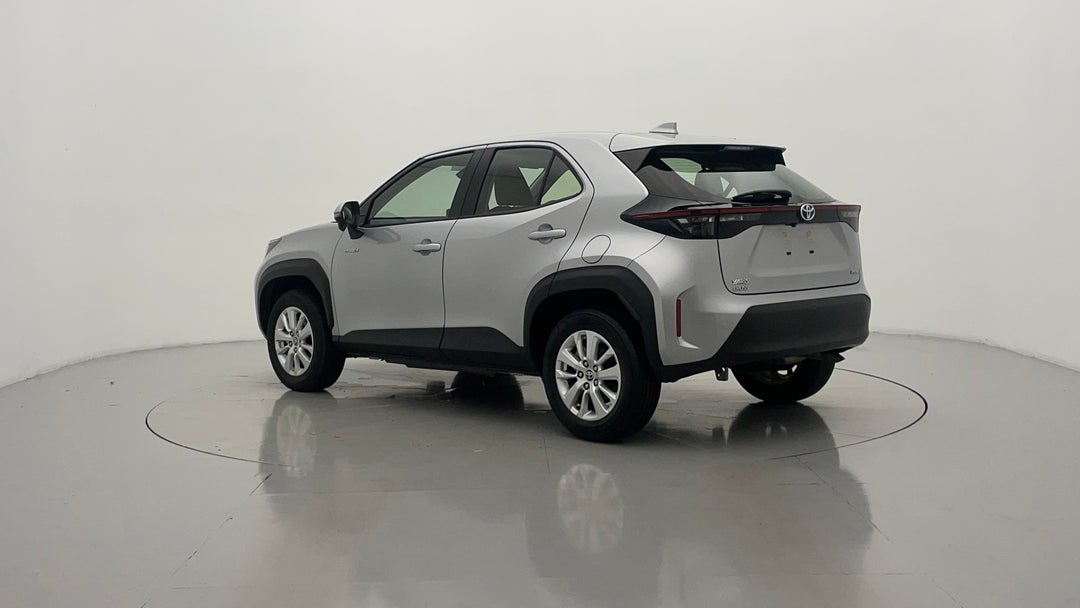 Left Back Diagonal (45- Degree) View