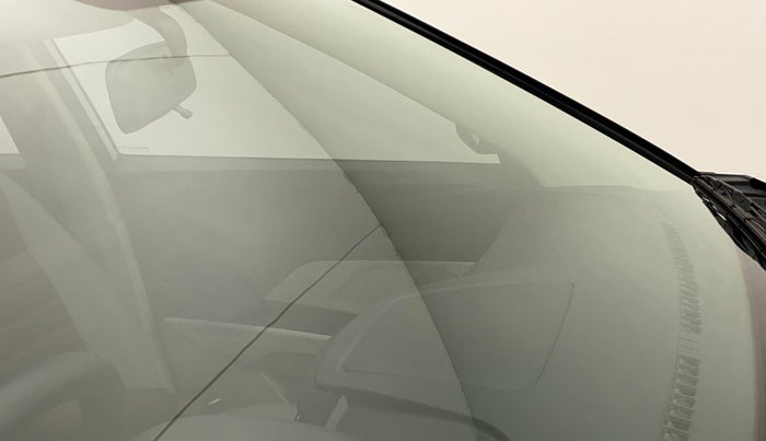 2020 Mahindra XUV 3OO W4 1.5 DIESEL, Diesel, Manual, 45,431 km, Front windshield - Minor spot on windshield