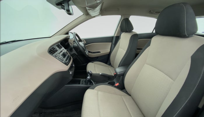 2014 Hyundai Elite i20 ASTA 1.4 CRDI, Diesel, Manual, 73,376 km, Right Side Front Door Cabin