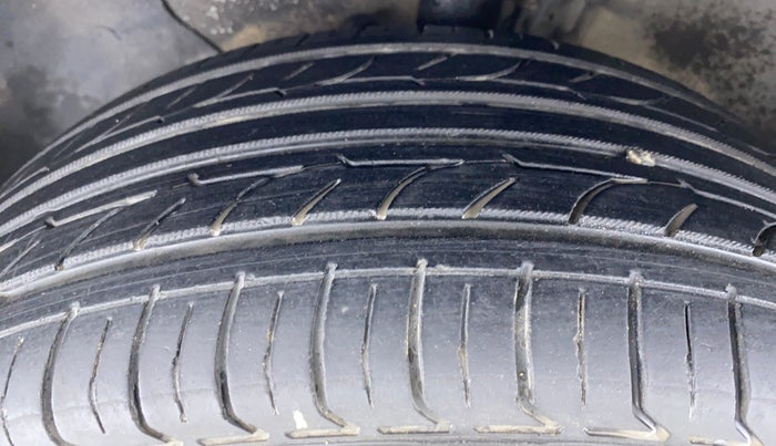 2014 Hyundai Elite i20 ASTA 1.4 CRDI, Diesel, Manual, 73,376 km, Left Front Tyre Tread