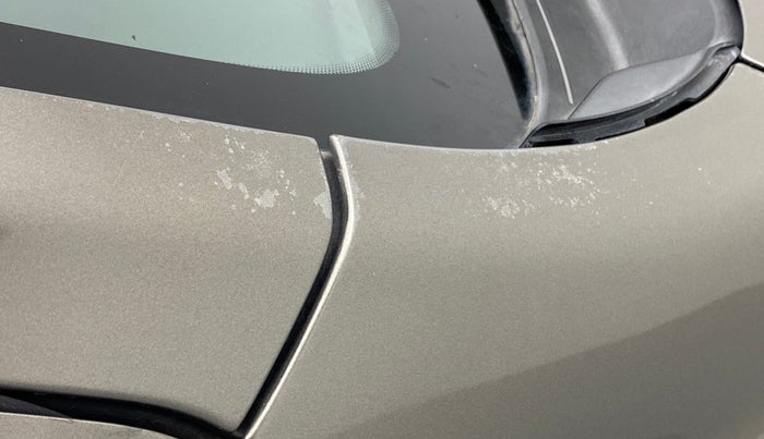 2016 Datsun Go T, Petrol, Manual, 67,986 km, Right A pillar - Paint is slightly faded