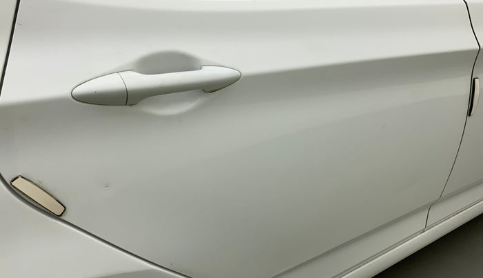 2013 Hyundai Verna FLUIDIC 1.6 VTVT EX, Petrol, Manual, 42,188 km, Right rear door - Slightly dented