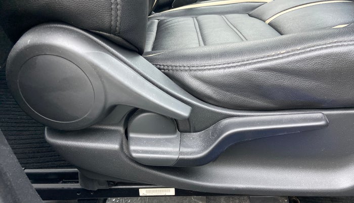 2019 Honda Amaze 1.2L I-VTEC S CVT, Petrol, Automatic, 19,624 km, Driver Side Adjustment Panel