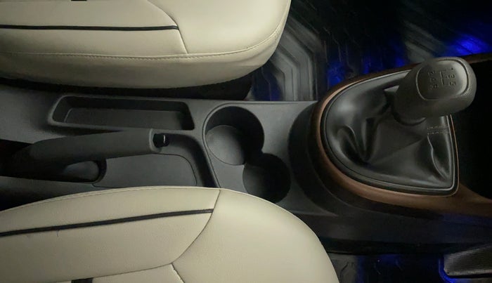 2023 Hyundai AURA S 1.2, Petrol, Manual, 8,970 km, Gear Lever