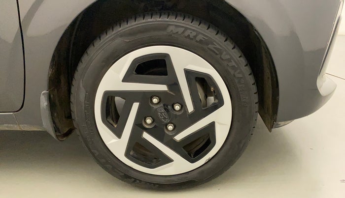 2023 Hyundai AURA S 1.2, Petrol, Manual, 8,970 km, Right Front Wheel
