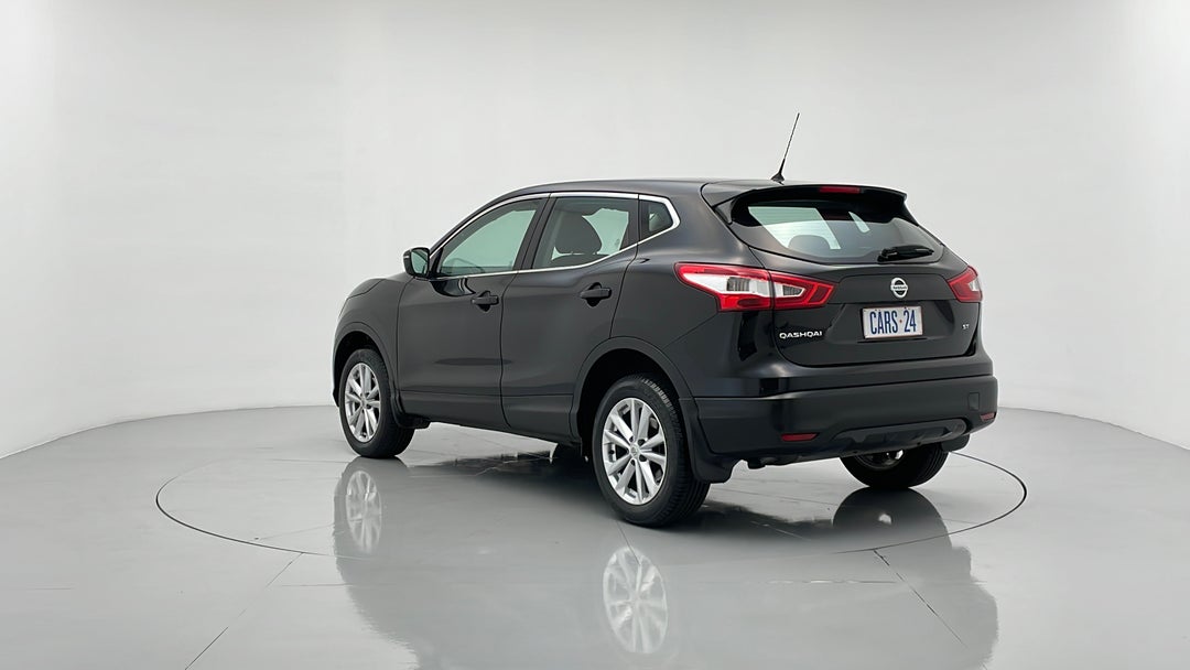 Left Back Diagonal (45- Degree) View