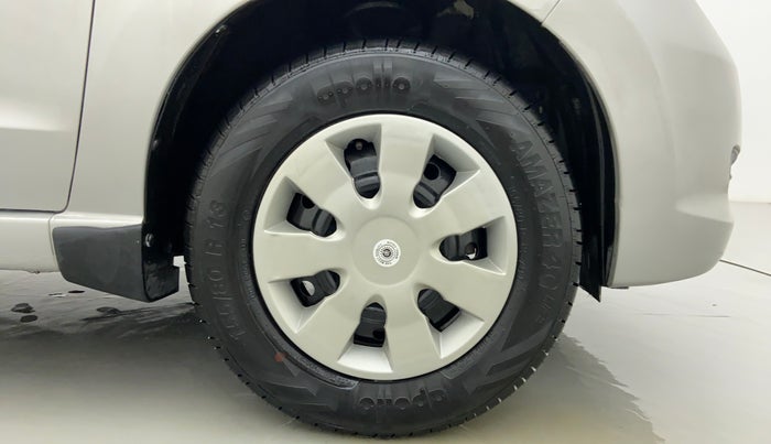 2010 Maruti A Star VXI ABS AT, Petrol, Automatic, 25,346 km, Right Front Wheel