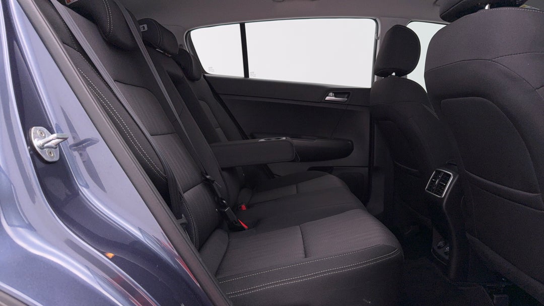 2018 Kia Sportage Si (FWD) Ao Edition, Automatic, 79863 km, Right Side Rear Door Cabin View