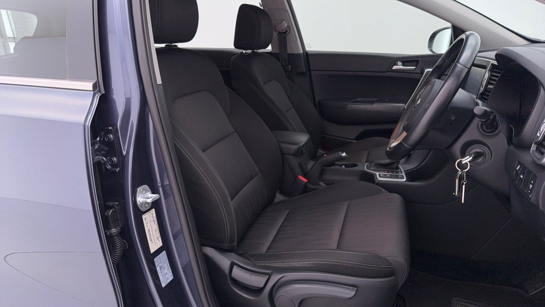 2018 Kia Sportage Si (FWD) Ao Edition, Automatic, 79863 km, Right Side Front Door Cabin View