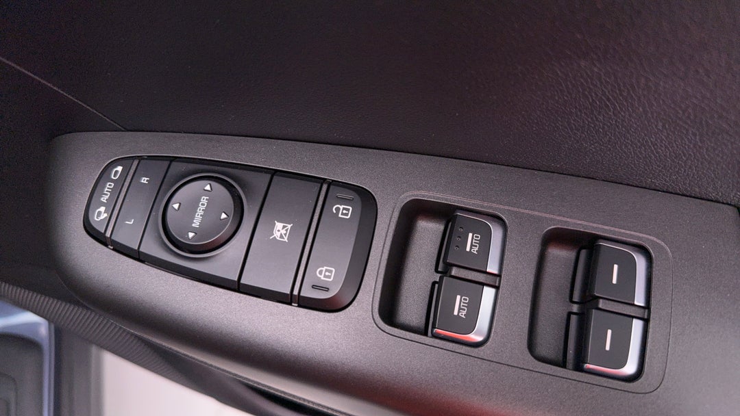 2018 Kia Sportage Si (FWD) Ao Edition, Automatic, 79863 km, Drivers Side Door Panel Controls