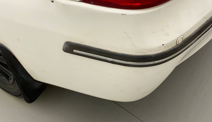2011 Toyota Etios V, Petrol, Manual, 93,940 km, Rear bumper - Minor scratches