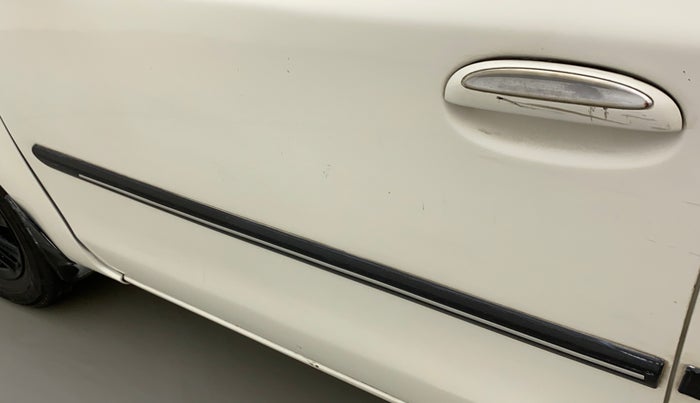 2011 Toyota Etios V, Petrol, Manual, 93,940 km, Front passenger door - Minor scratches