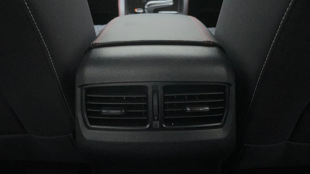 Rear A/C Vent