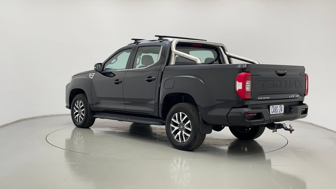 Left Back Diagonal (45- Degree) View