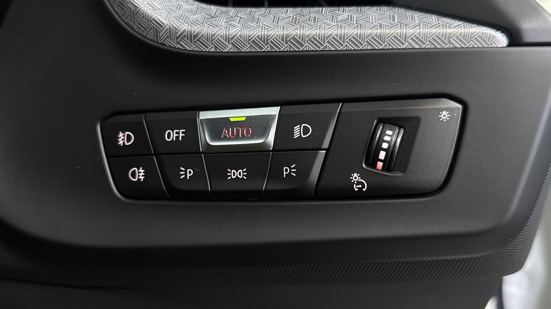 2021 BMW 2 20i M Sport Gran Coupe, Automatic, 33242 km, Utility Switches/Buttons