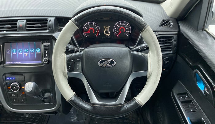2018 Mahindra KUV 100 NXT K8 D 6 STR, Diesel, Manual, 72,407 km, Steering Wheel Close Up