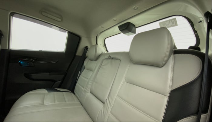 2018 Mahindra KUV 100 NXT K8 D 6 STR, Diesel, Manual, 72,407 km, Right Side Rear Door Cabin