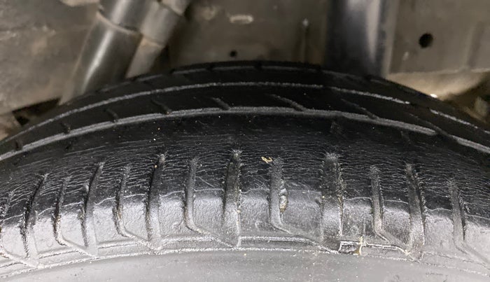 2018 Mahindra KUV 100 NXT K8 D 6 STR, Diesel, Manual, 72,407 km, Left Rear Tyre Tread